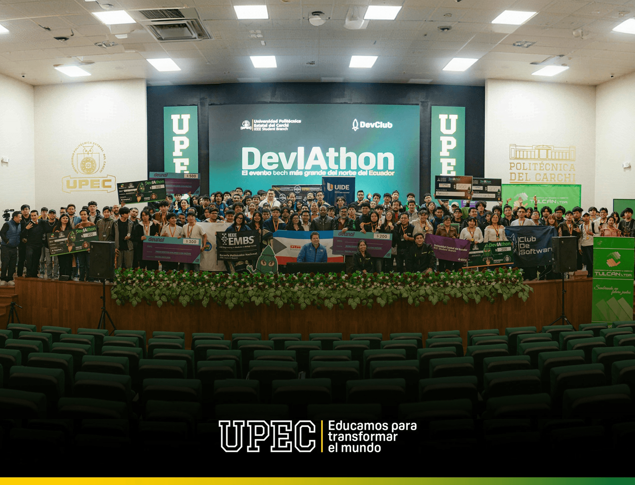 Todos los participantes del DevIAthon 2026